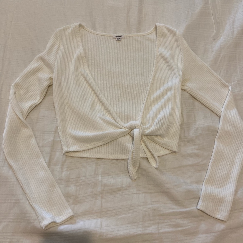 Tie top